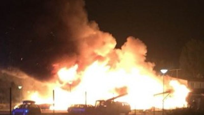 İsveç'te cami yakıldı