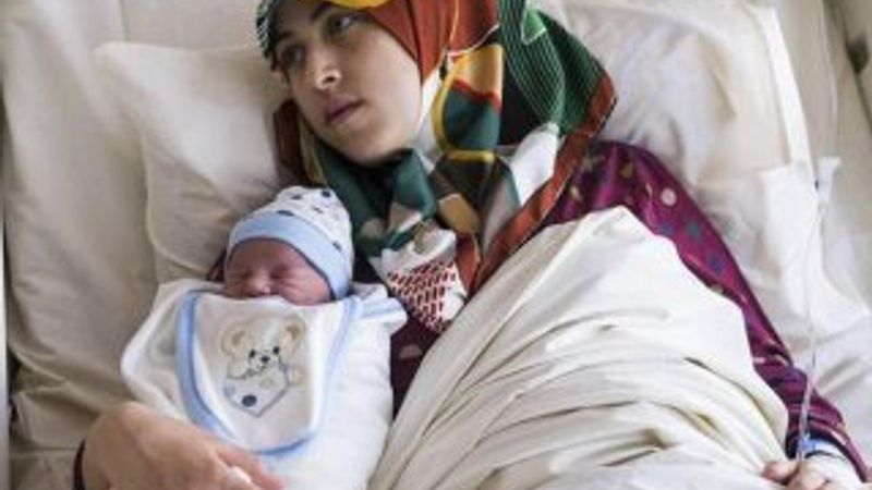 Konya'da aynı anda doğum yapan anne ve kızı