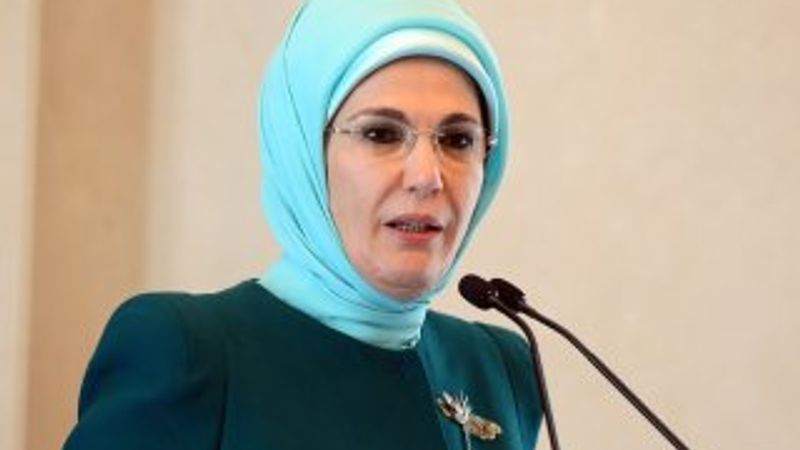 Emine Erdoğan Twitter'da