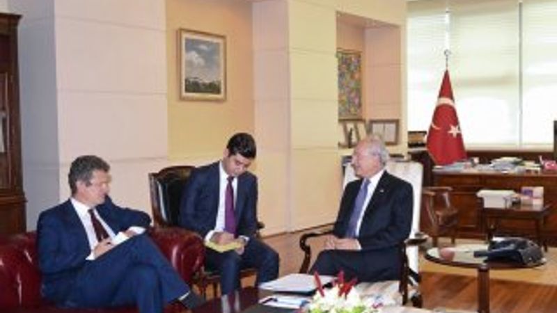 Kılıçdaroğlu İsveç büyükelçisi ile görüştü