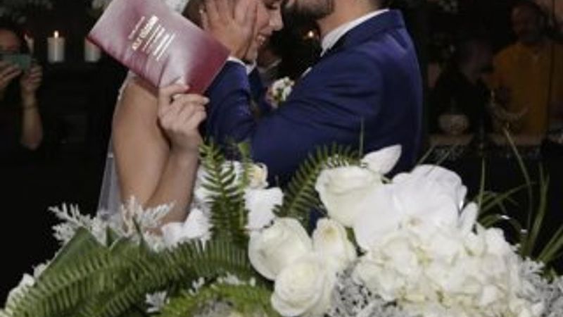 Rüzgar Erkoçlar: Altınları bozdurmadık