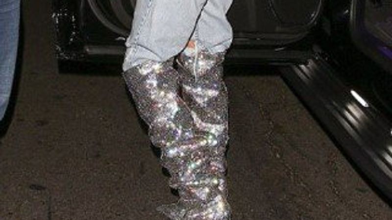 Kendall Jenner Demet Akalın'ın izinde