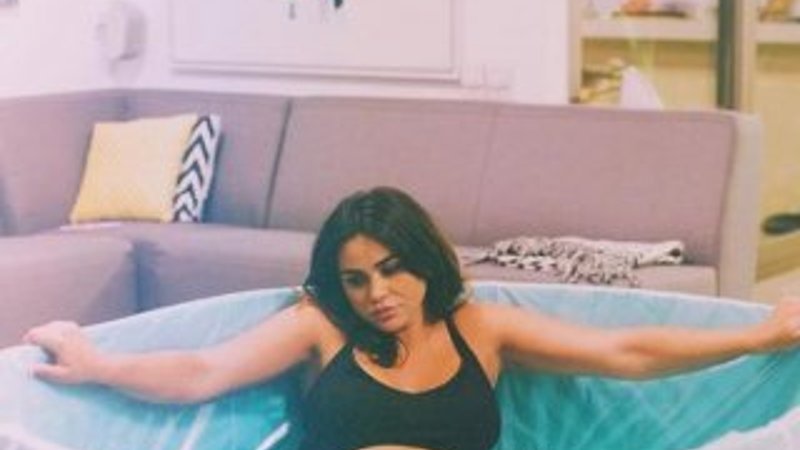 Zeynep Demirel doğum fotoğrafını paylaştı