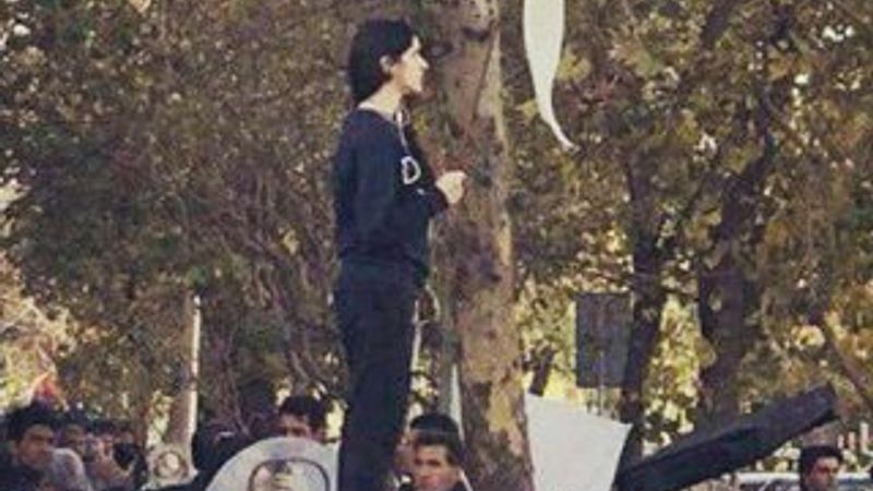 İran'da protestolar ve iç karışıklık hesapları