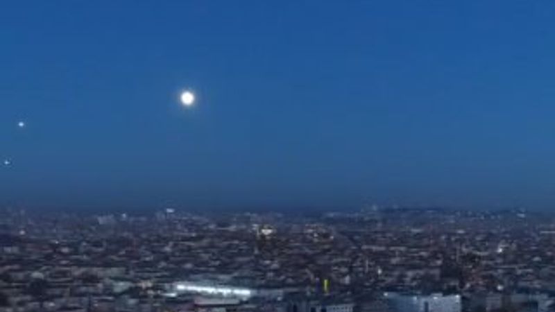 Süper Ay İstanbul'dan izlendi