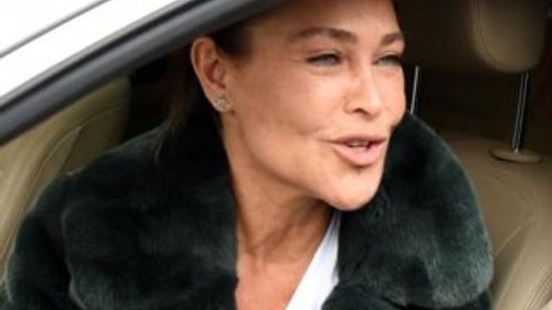 Hülya Avşar: Sanat camiasından arkadaşım yok