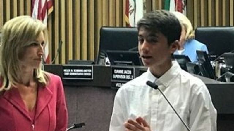 ABD'de yaşayan 13 yaşındaki Türk duygulandırdı