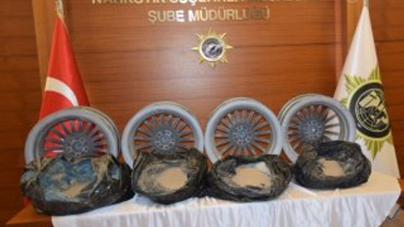 Jantların içinden eroin çıktı: 2 tutuklama