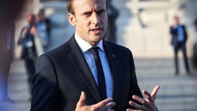 Macron: Türkiye'nin Afrin operasyonu işgale dönüşmemeli