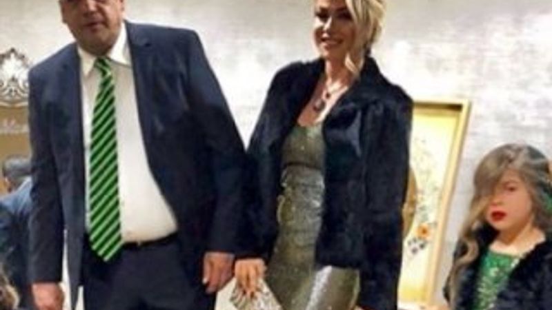 Yeliz Yeşilmen kızına makyaj yapınca eleştirildi