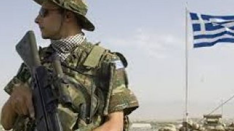 Türkiye sınırına geçen 2 Yunan askeri tutuklandı