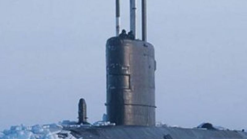 İngiltere'den Kuzey Buz Denizi'nde nükleer şov