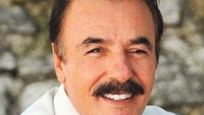 Romancı Ferdi Tayfur’u saygı ile selamlıyoruz