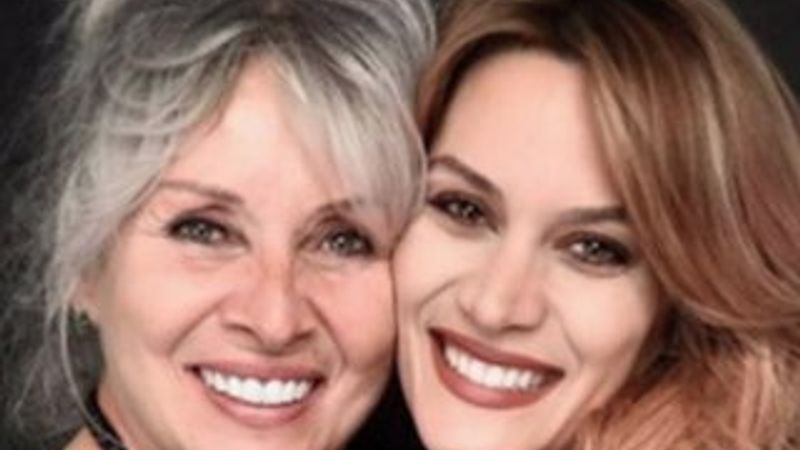 Ebru Cündübeyoğlu: Güzel olmak bizde aile geleneği