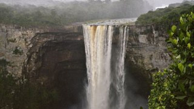 Ülke ülke devasa şelaleler