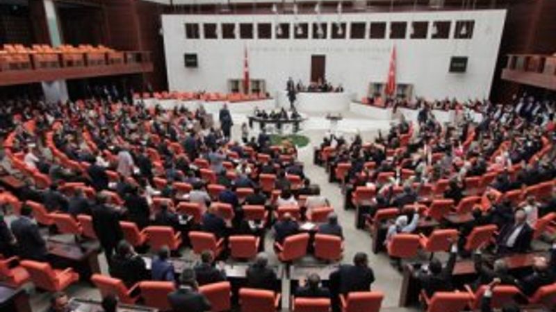 Erken seçim önergesi TBMM'de kabul edildi