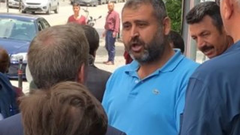 Konya'da CHP'li Abdüllatif Şener'e tepki