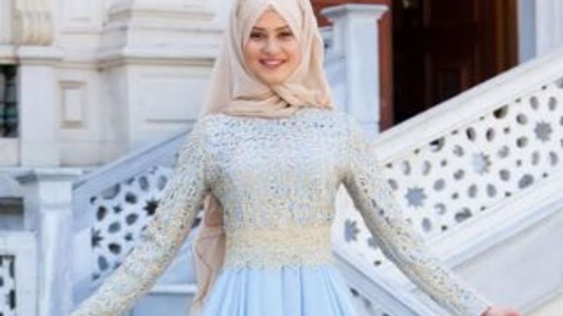Şık tasarımlı tesettür abiye seçenekleri Modamerve.com’da
