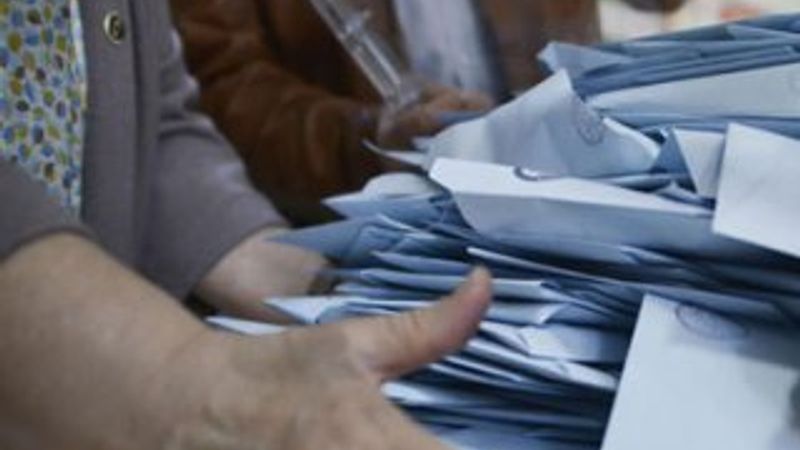 'Oylar çalınıyor' yalanı yine devreye sokuldu