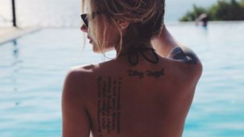 İrem Derici'nin tatil pozları beğenildi