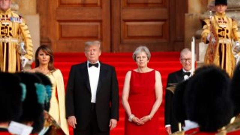 Trump ilk kez gittiği İngiltere'de protesto edildi