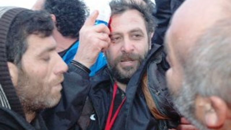 Nejat İşler hayranının eşinin saldırısına uğradı