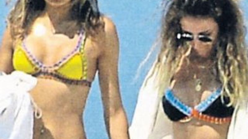 Hakan Sabancı kızlarla tatilde görüntülendi