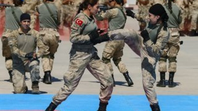 Uzman erbaşlar terörle mücadele kursunu tamamladı