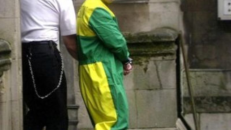 İngiltere'nin azılı suçlusu boşanıyor