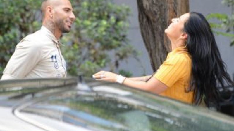 Quaresma eşiyle alışverişte