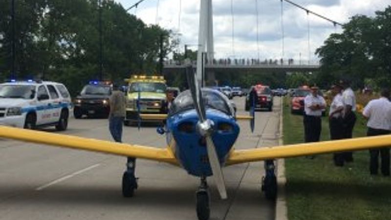 ABD’de uçak otoyola iniş yaptı