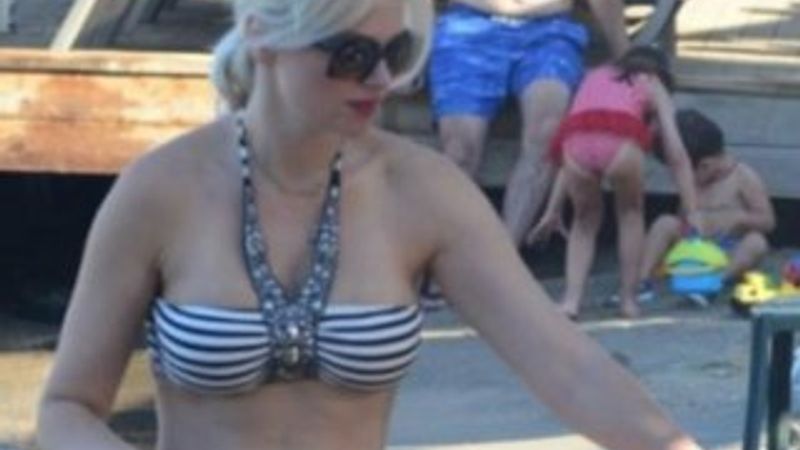 Seçkin Piriler tatilde