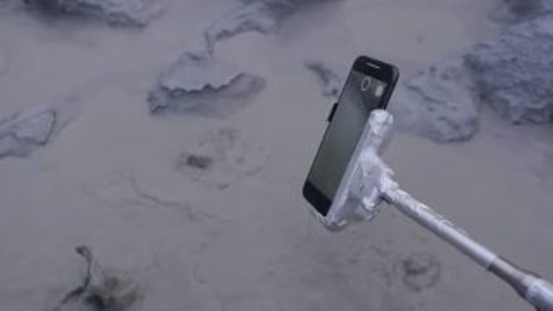 iPhone X kaynayan çamur testinde