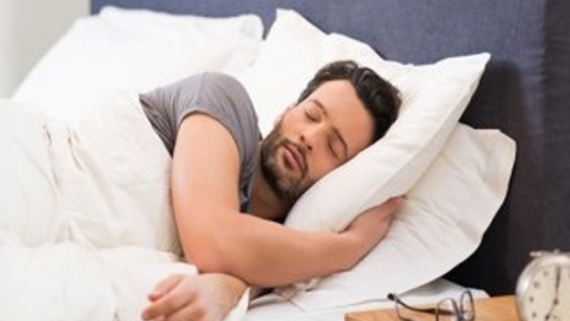 Uzmanlar uyarıyor: Pijamayla uyuyun