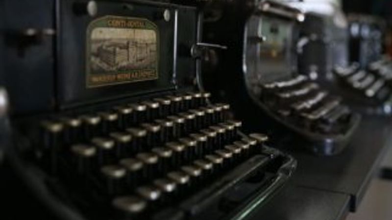 Siber saldırı nedeniyle daktiloya döndüler