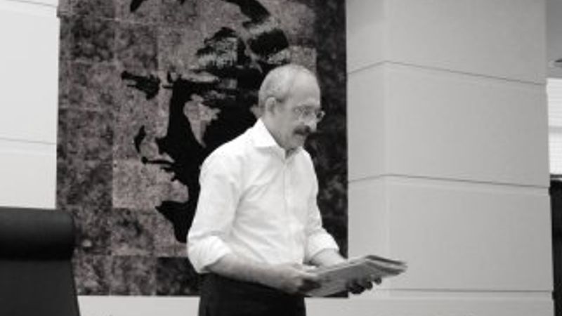 Kemal Kılıçdaroğlu kurultay imzalarını inceledi