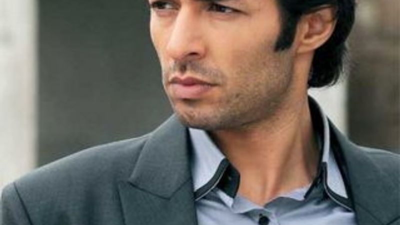 Öğretmeni Mert Fırat'ın fotoğrafını paylaştı