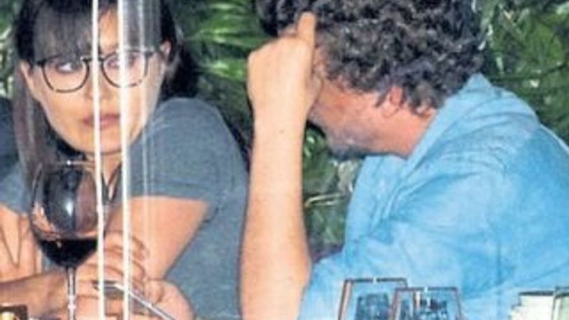 Nurgül Yeşilçay'dan aşk pozu