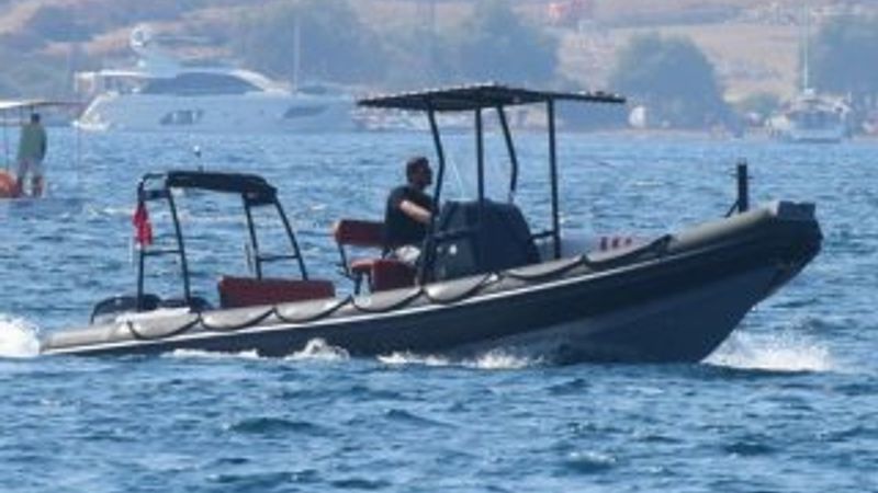 Kıvanç Tatlıtuğ av botu aldı