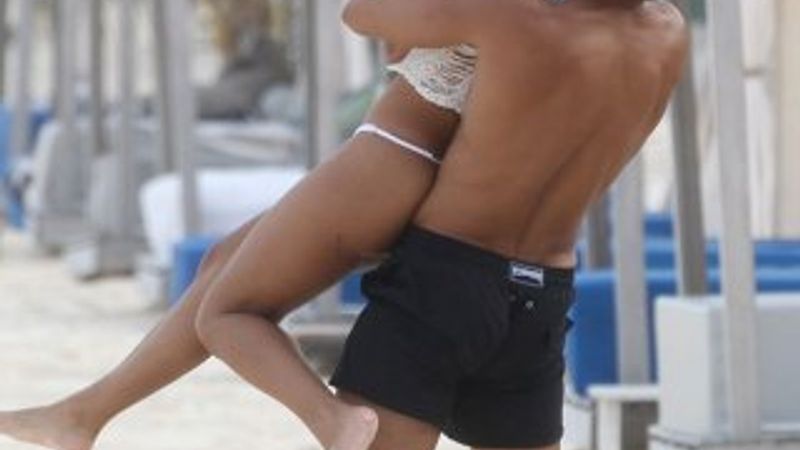 Kourtney Kardashian aldatıldı