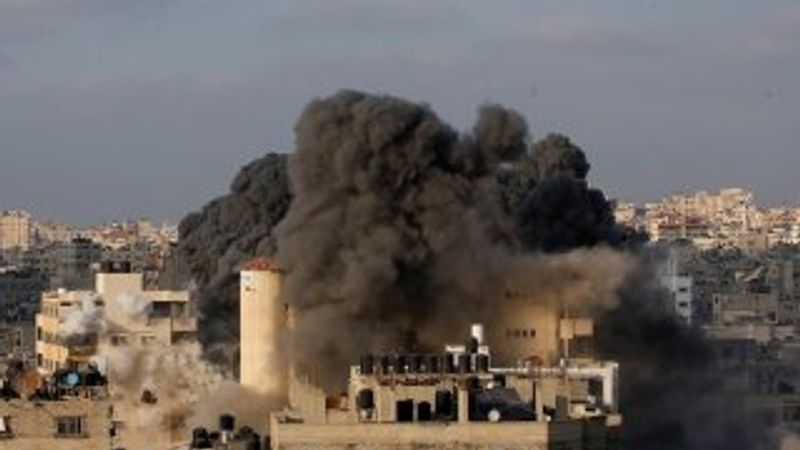 İsrail ateşkese gölge düşürdü: Gazze'de 150 yer vuruldu