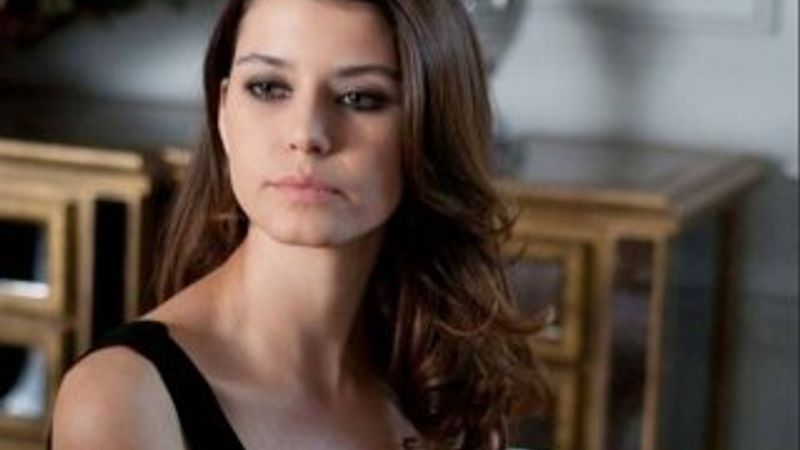 Beren Saat hastanelik oldu