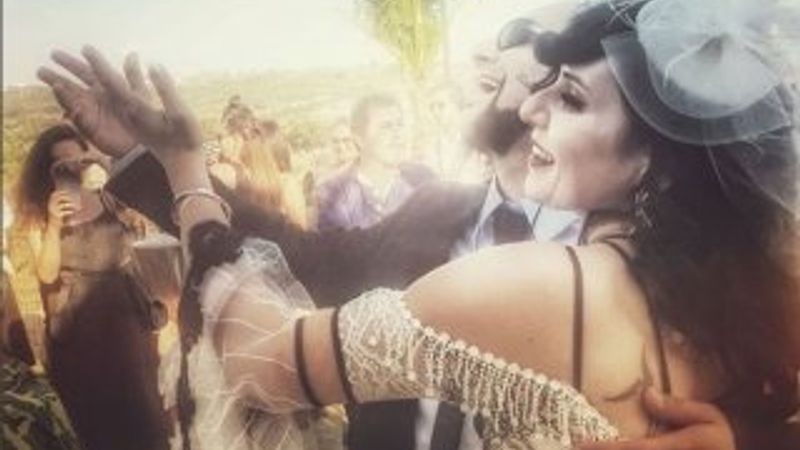 Hayko Cepkin ile Aslı Kula evlendi