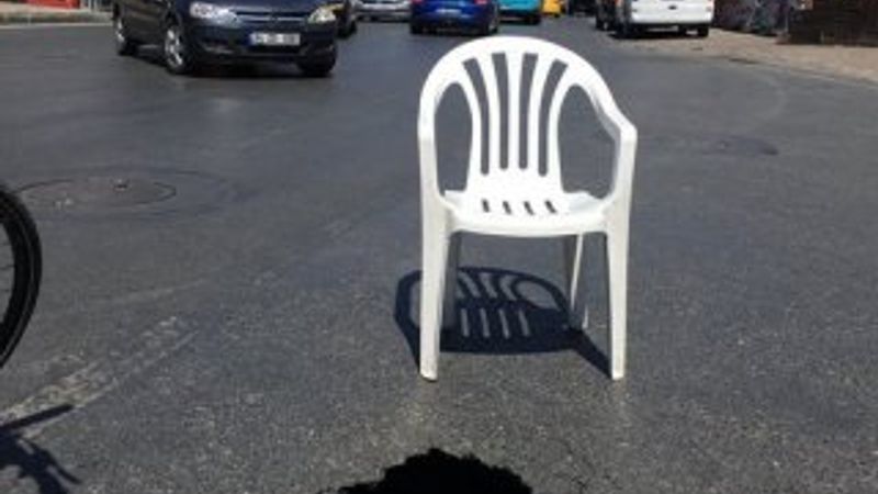 Nispetiye Caddesi'nde yol çöktü