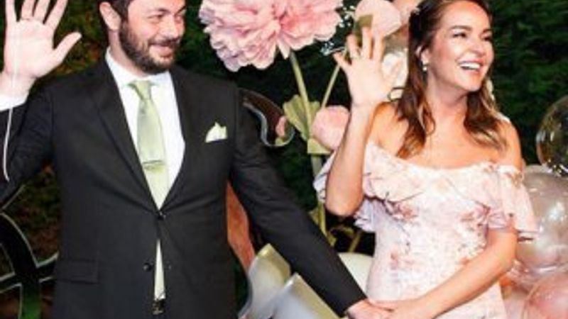 Bengü'nün düğün davetiyesi