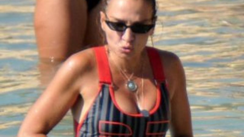 Ebru Akel Çeşme'de