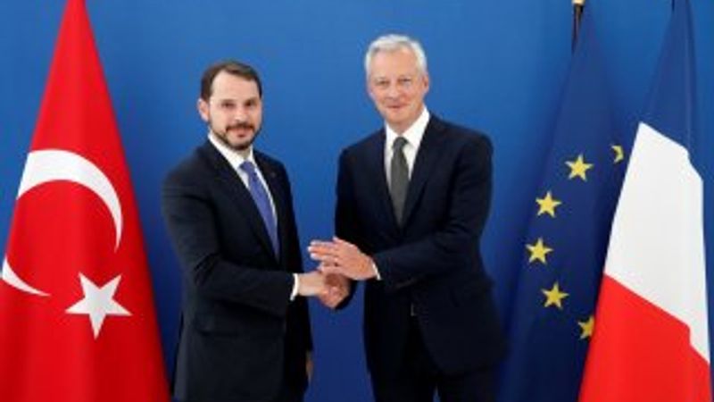 Bakan Albayrak'tan Fransa'da kritik zirve