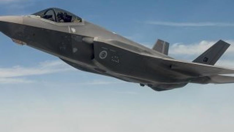Türk pilot F-35 ile ilk uçuşu yaptı
