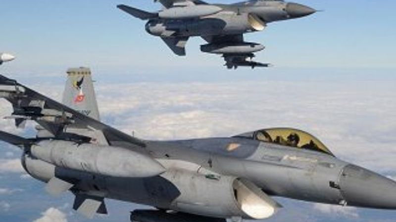 Hakkari'de PKK'ya hava operasyonu