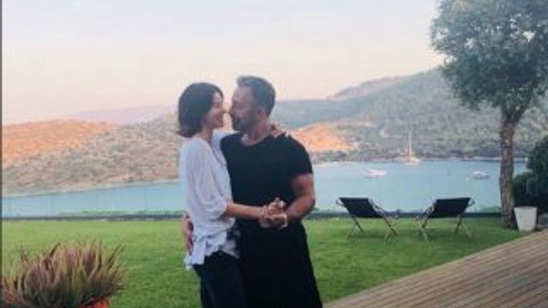 Defne Samyeli'den aşk paylaşımı